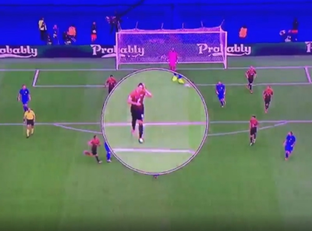 Ma, pusti gol, važna je frizura (VIDEO)