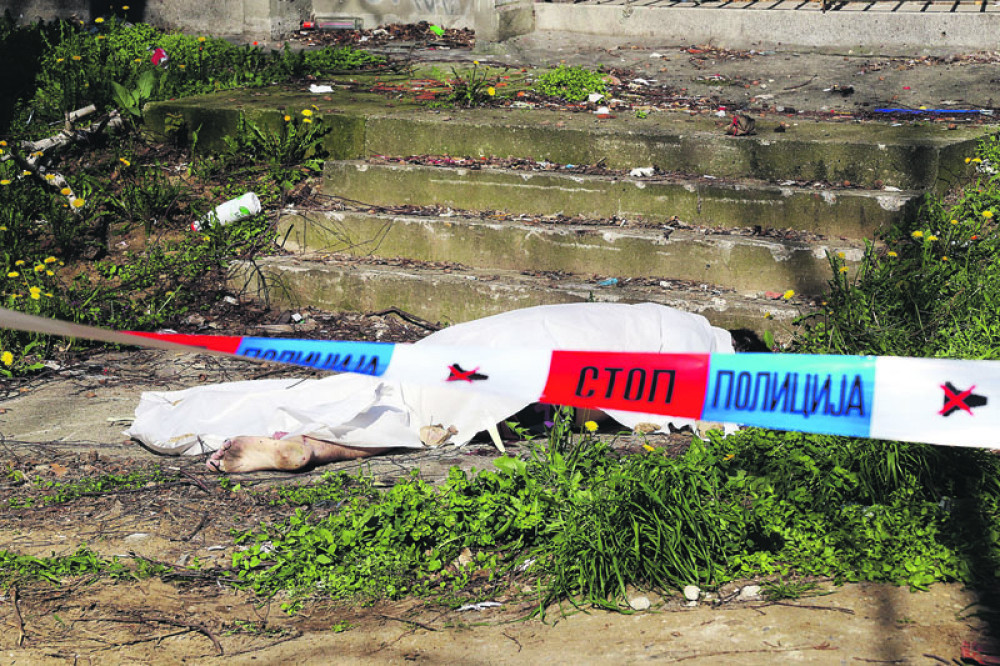 Samoubilački skok sa solitera insceniran!