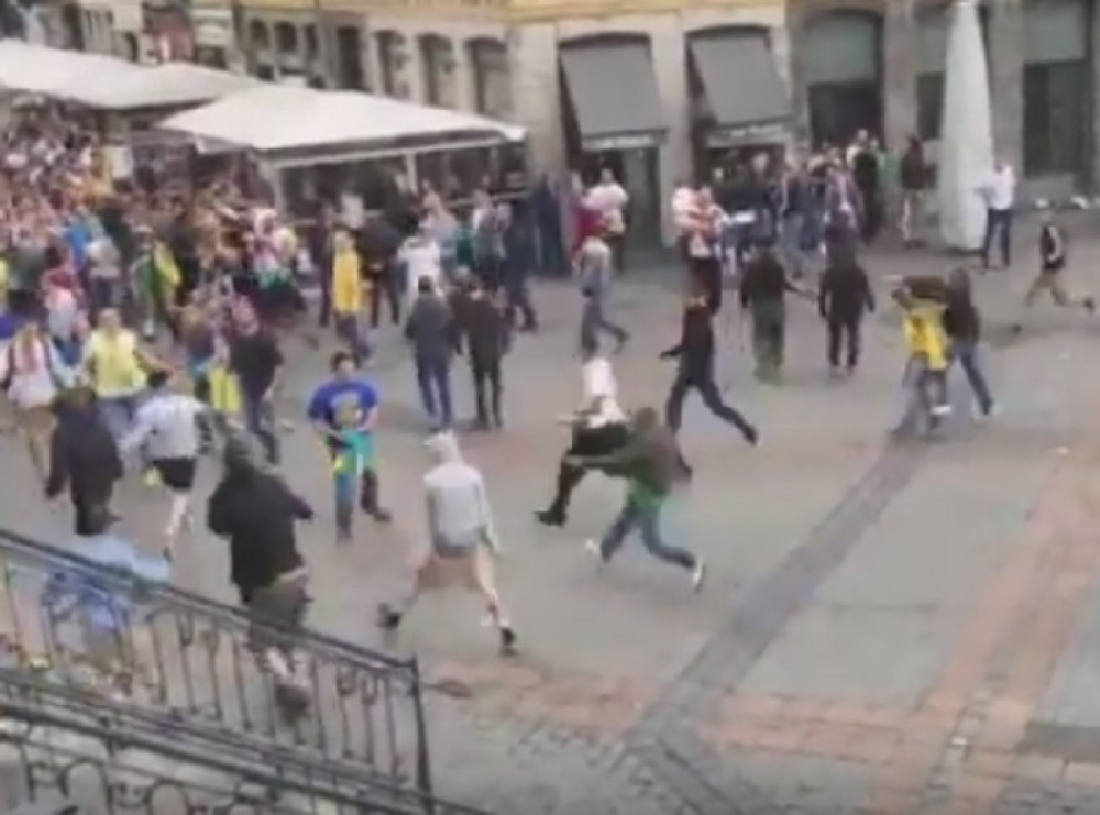 Nemački nacisti napali Ukrajince (VIDEO)