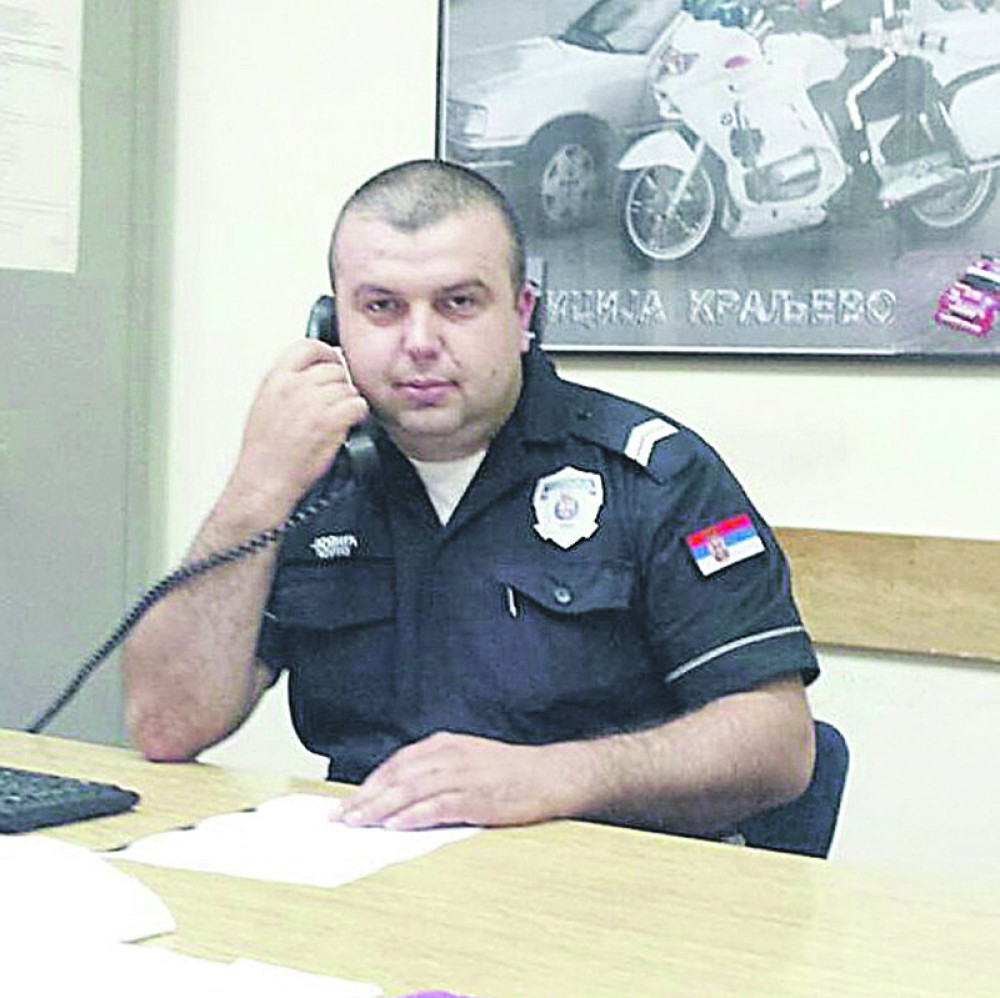 Policajac koga se lopovi plaše i kad je na odmoru!