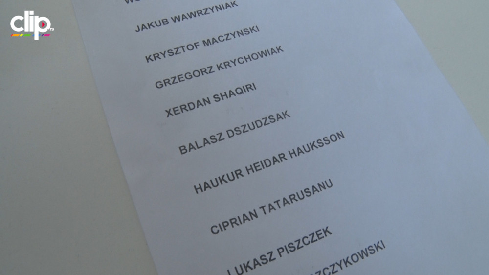 Srpkinje čitaju imena fudbalera (VIDEO)