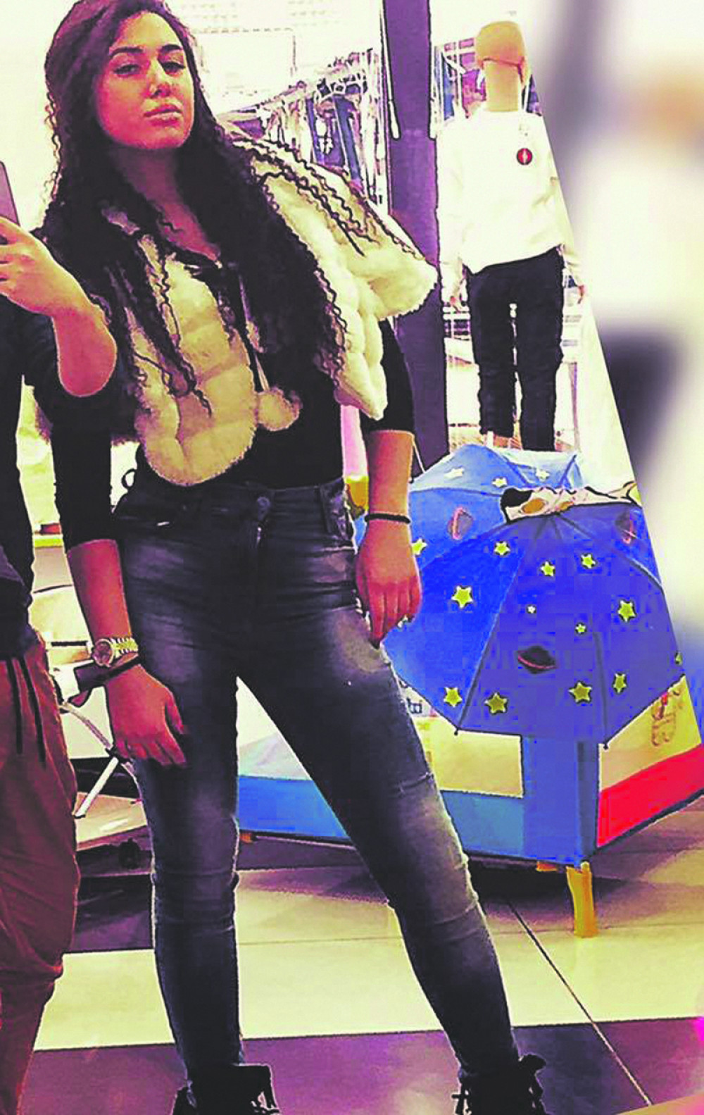 Političar kupio Dušici seksi veš!