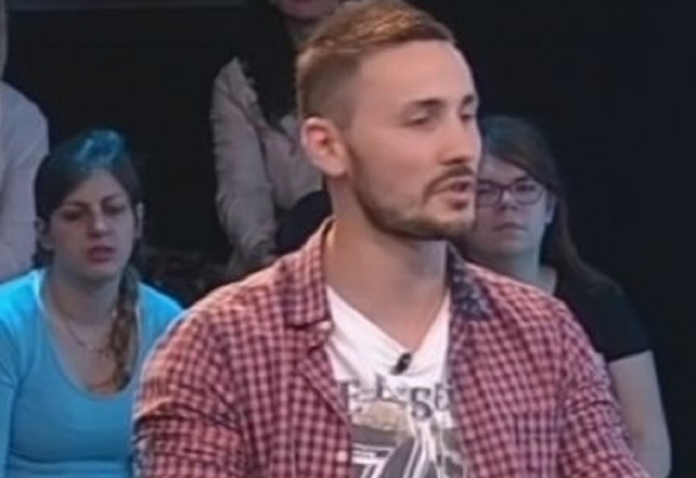 Ludeo sam dok je Crni dodirivao Maju