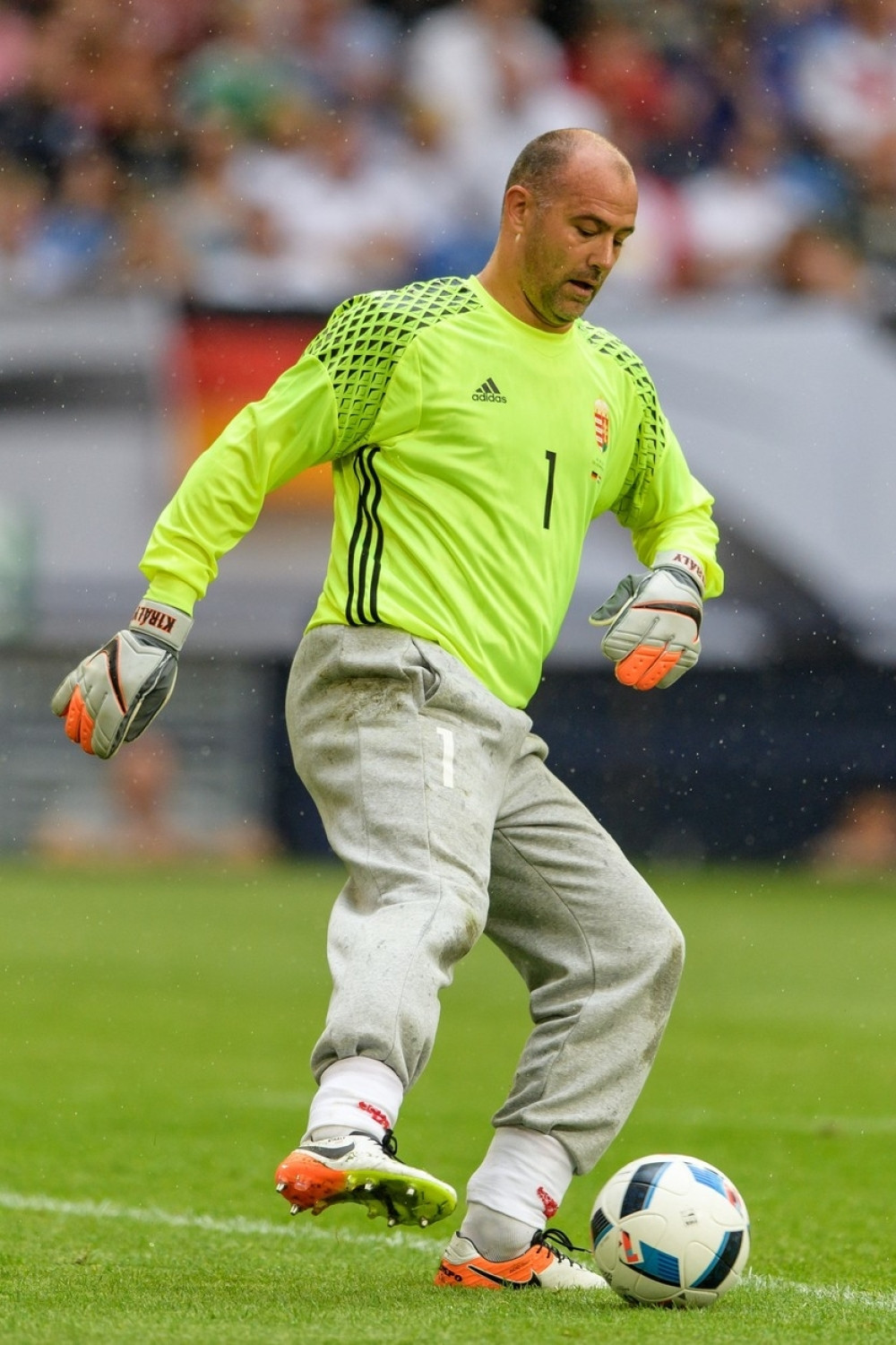 Legendarni Kiralji braniće do 43. godine!