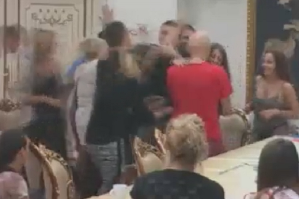 Dalila trudna? (VIDEO)