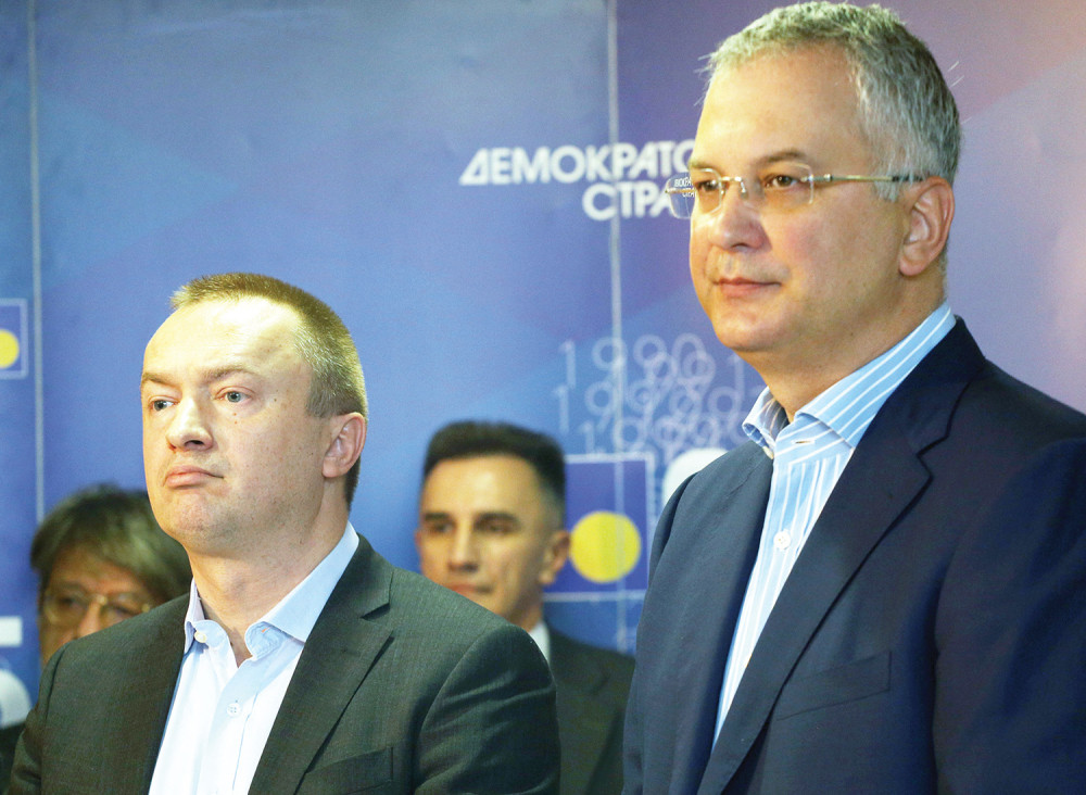 Kada je frka u DS, kriv je Vučić!