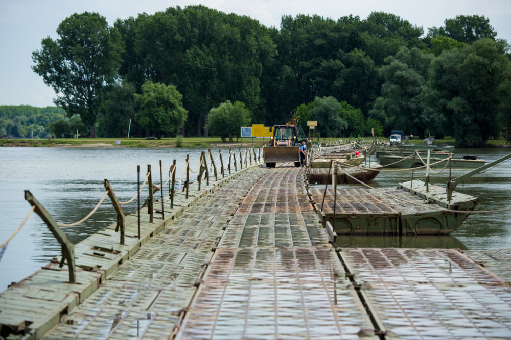 Postavljen most na Lidu (FOTO)
