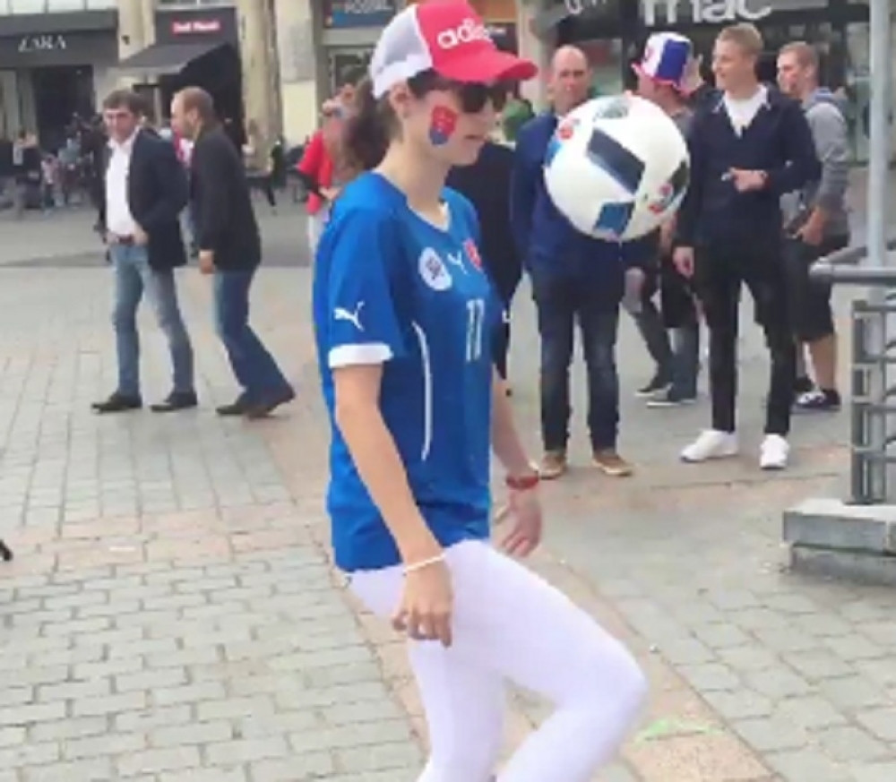 Kako je lepa, a kako tek žonglira (VIDEO)