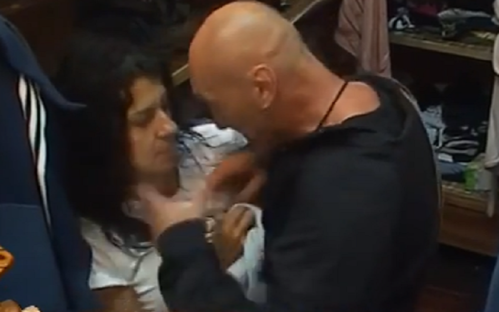 Miki nasrnuo na Sašku (VIDEO)