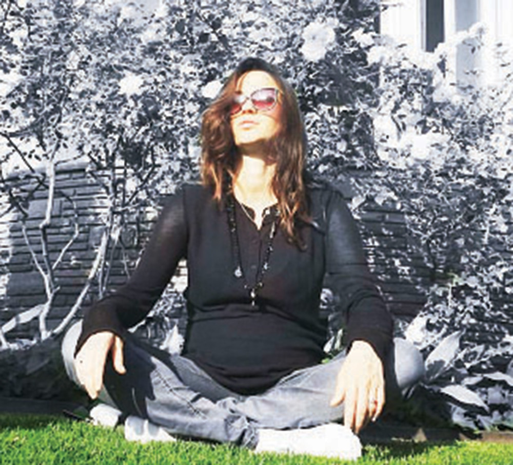 Bojana meditira pred porođaj