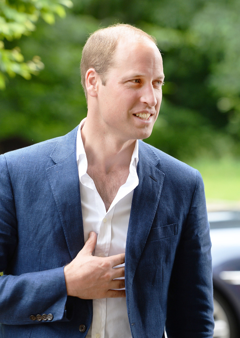 Princ Vilijam prošetao novu frizuru od 200 evra! (FOTO)