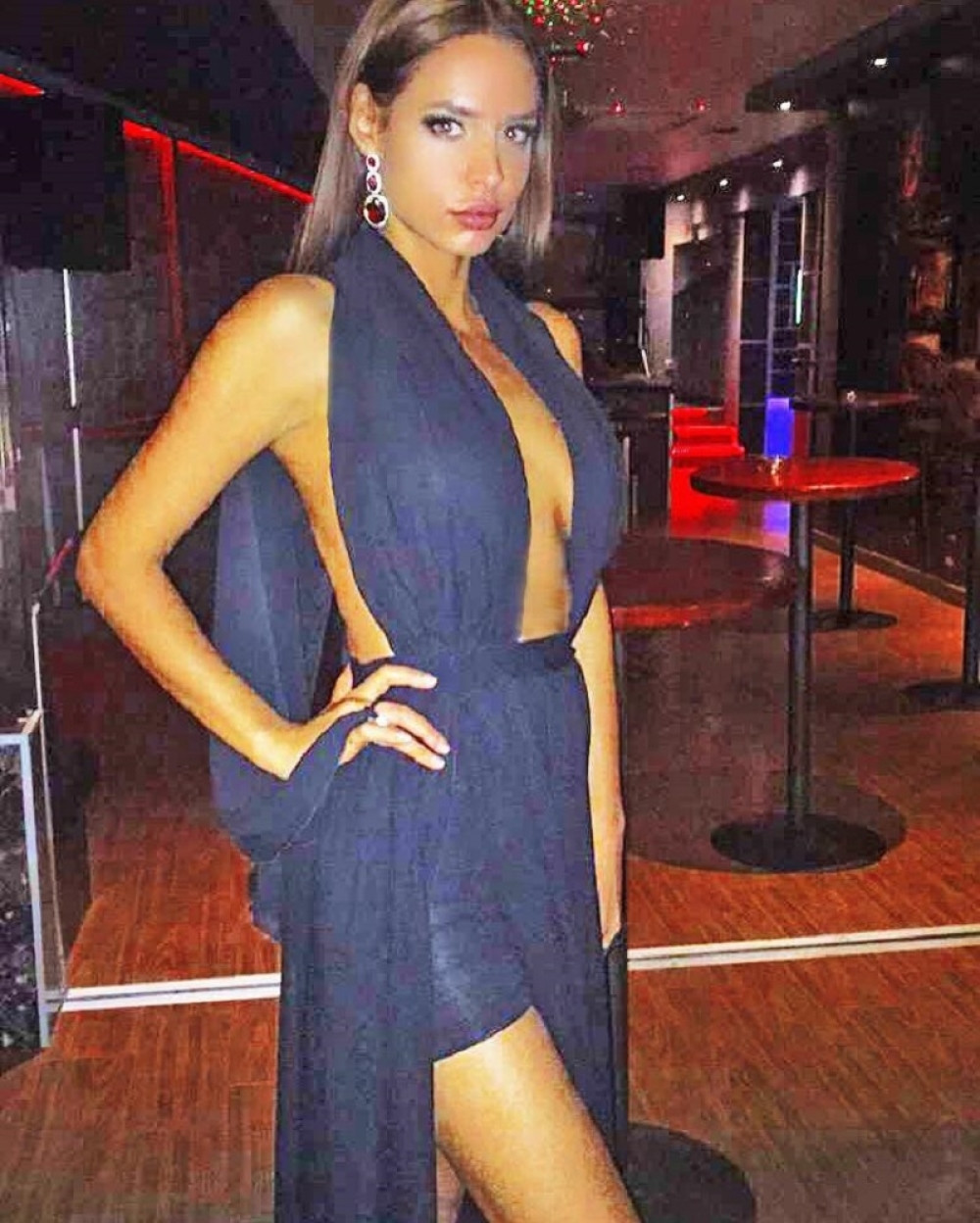 Šaviji ukrali telefon sa golim fotkama, njen komentar je neverovatan! (FOTO GALERIJA)