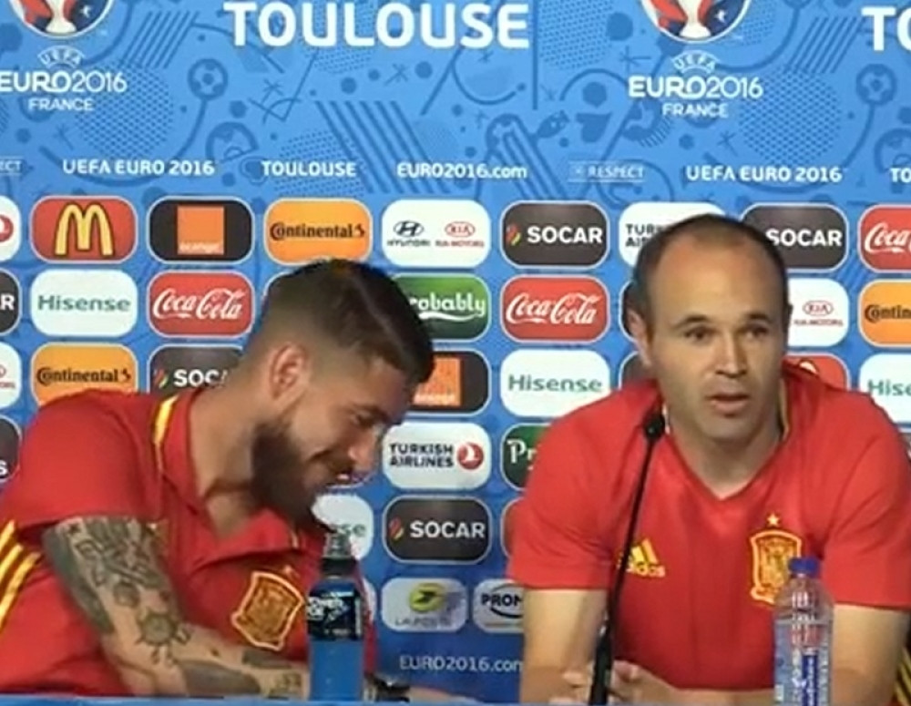 Ramos ismevao Inijestu na konferenciji (VIDEO)