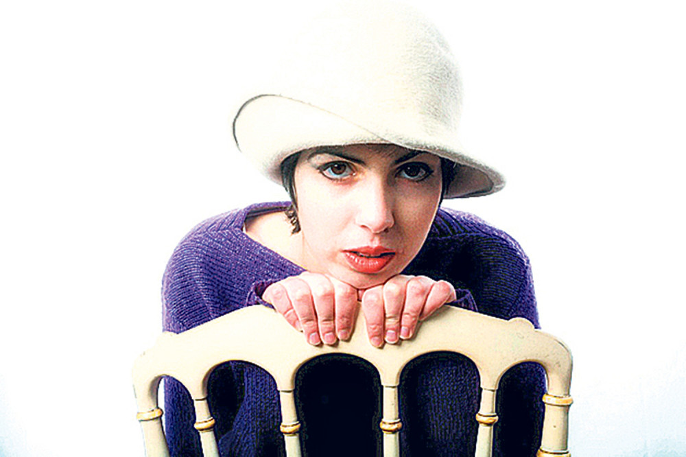 Svako lice traži svoj šešir!