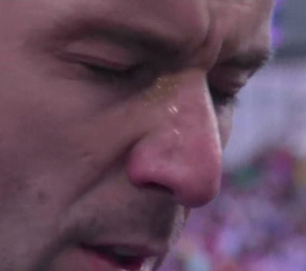 Srna zaplakao za vreme intoniranja himne (VIDEO)