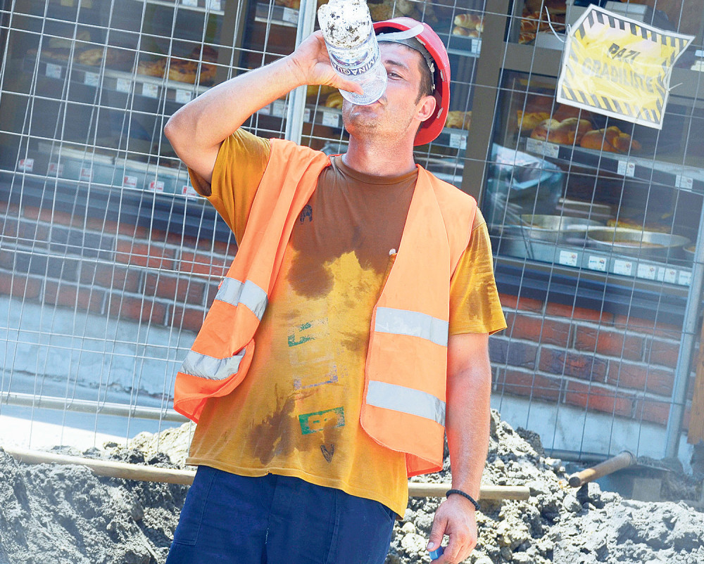 Radnici skapavaju na vrućini!