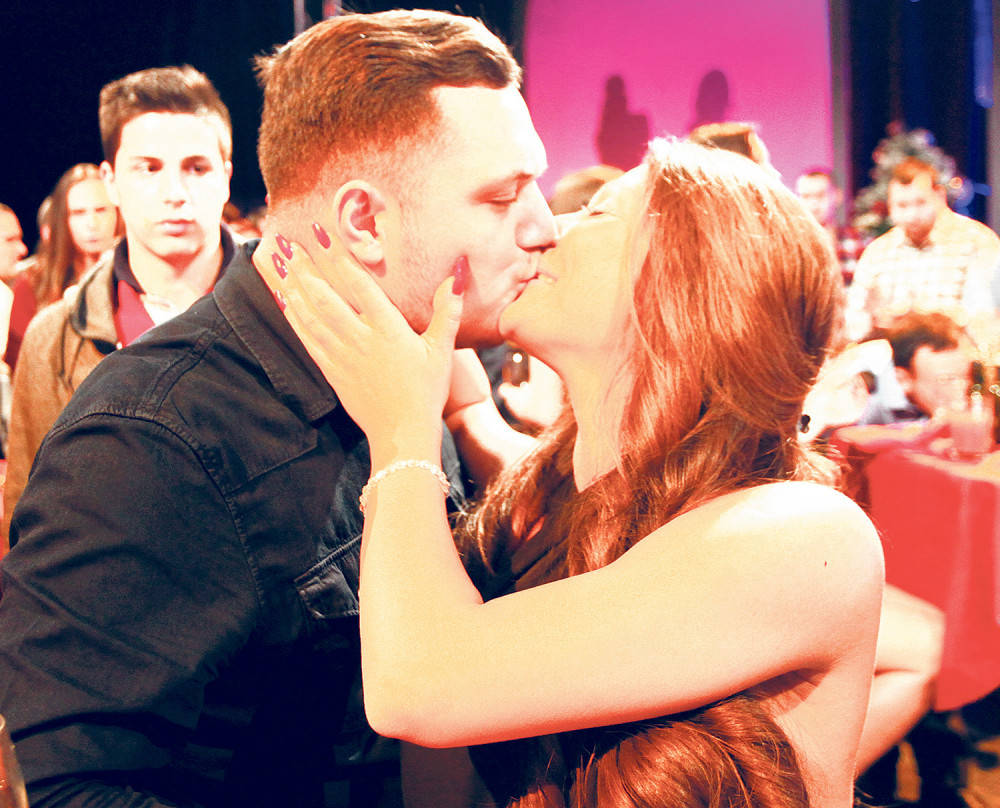 Ružica: Oteću mladoženju!