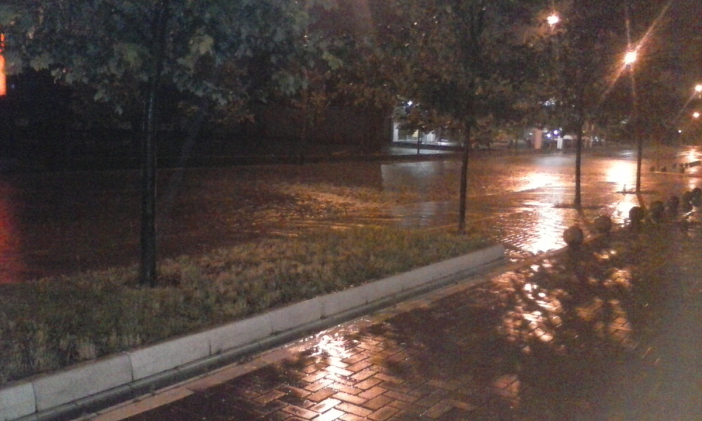 Olujni vetar nosio krovove, momku doletela cigla u glavu