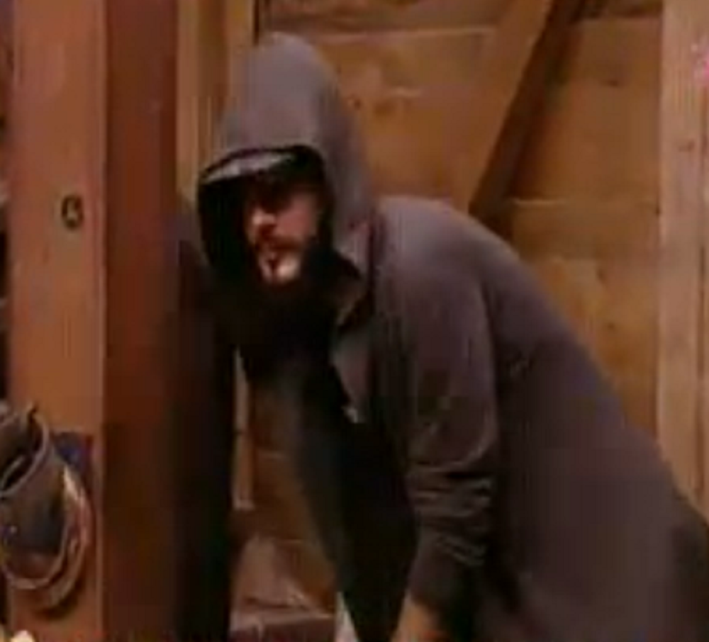 Crni napustio "Farmu"!