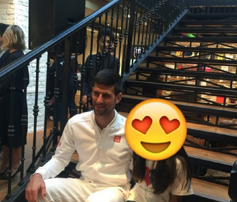 Đoković se družio sa mališanima u Londonu (VIDEO)