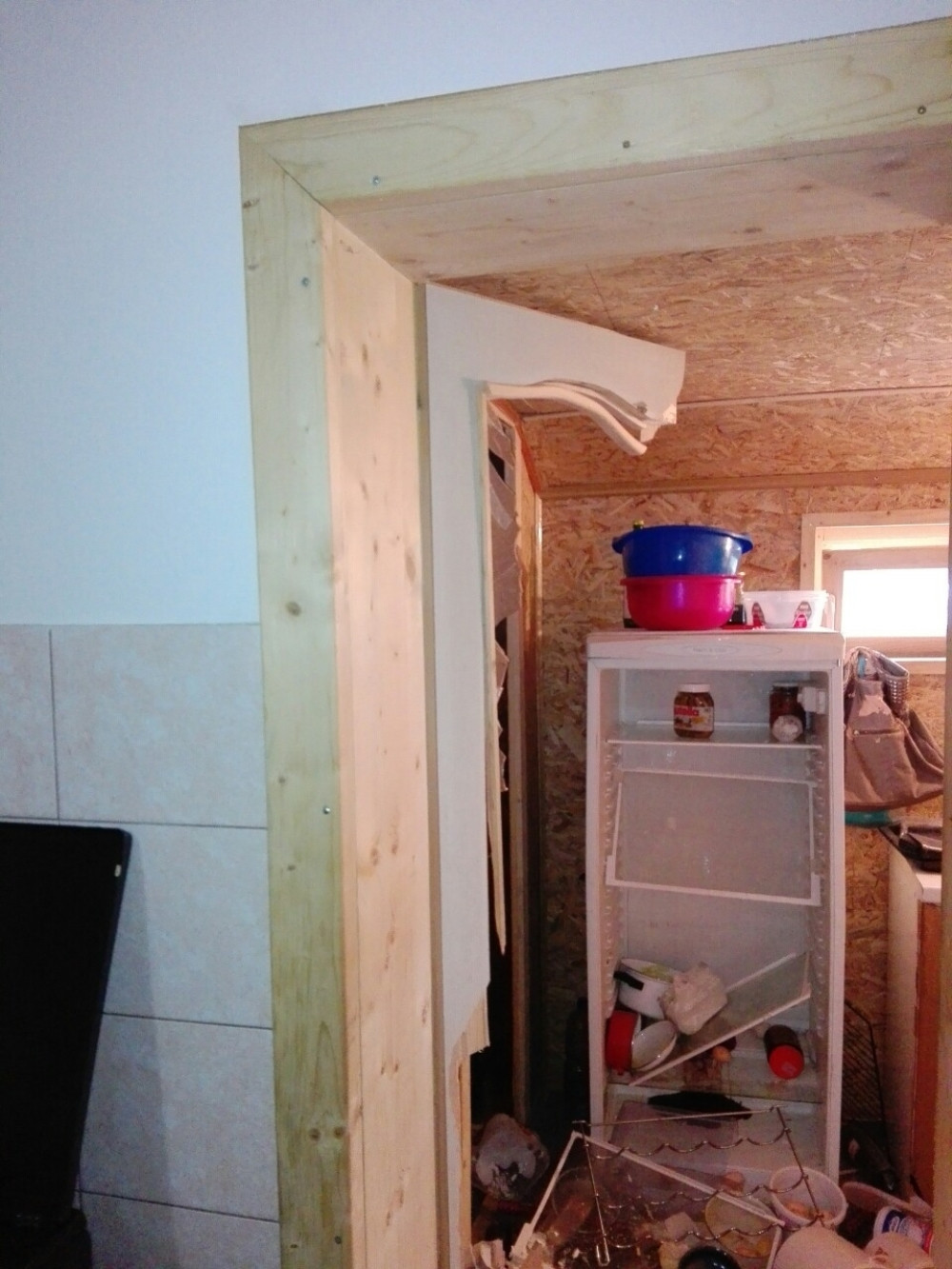 Eksplodirao frižider i razneo deo kuće!