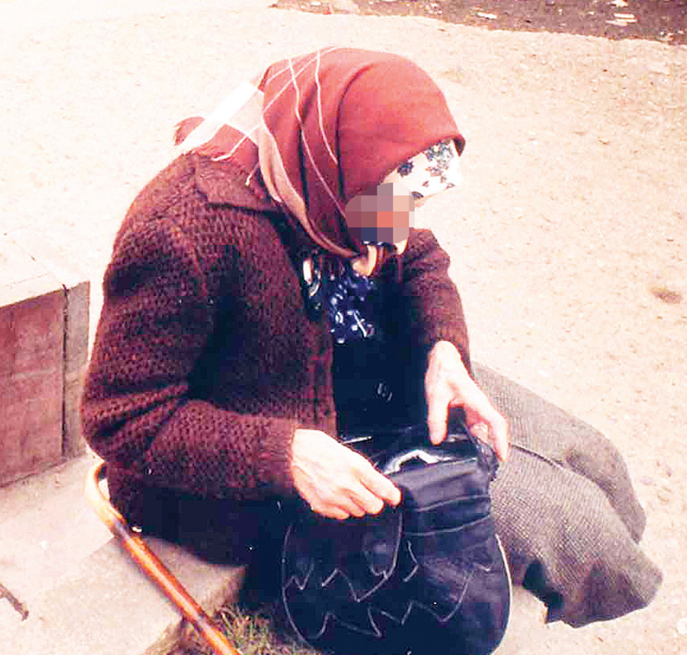 Ubila slepu staricu, pa orgijala sa svekrom pored leša!