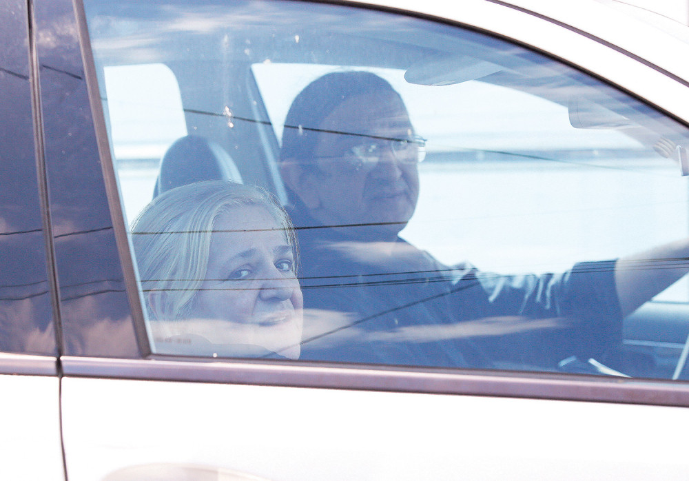 Jelenini svekrva i dever uhvaćeni u laži!