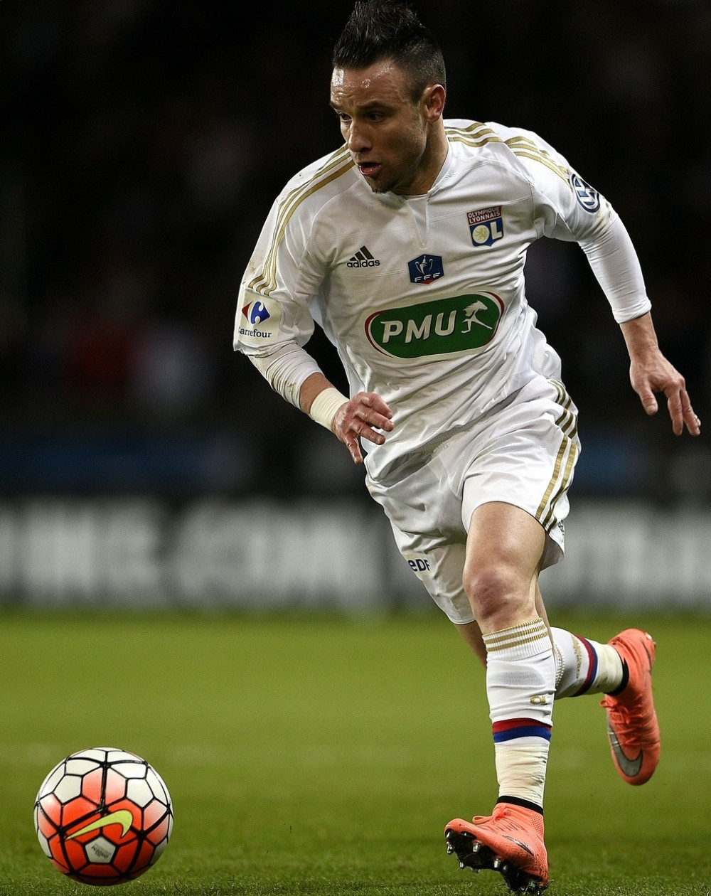 Valbuena napušta Lion