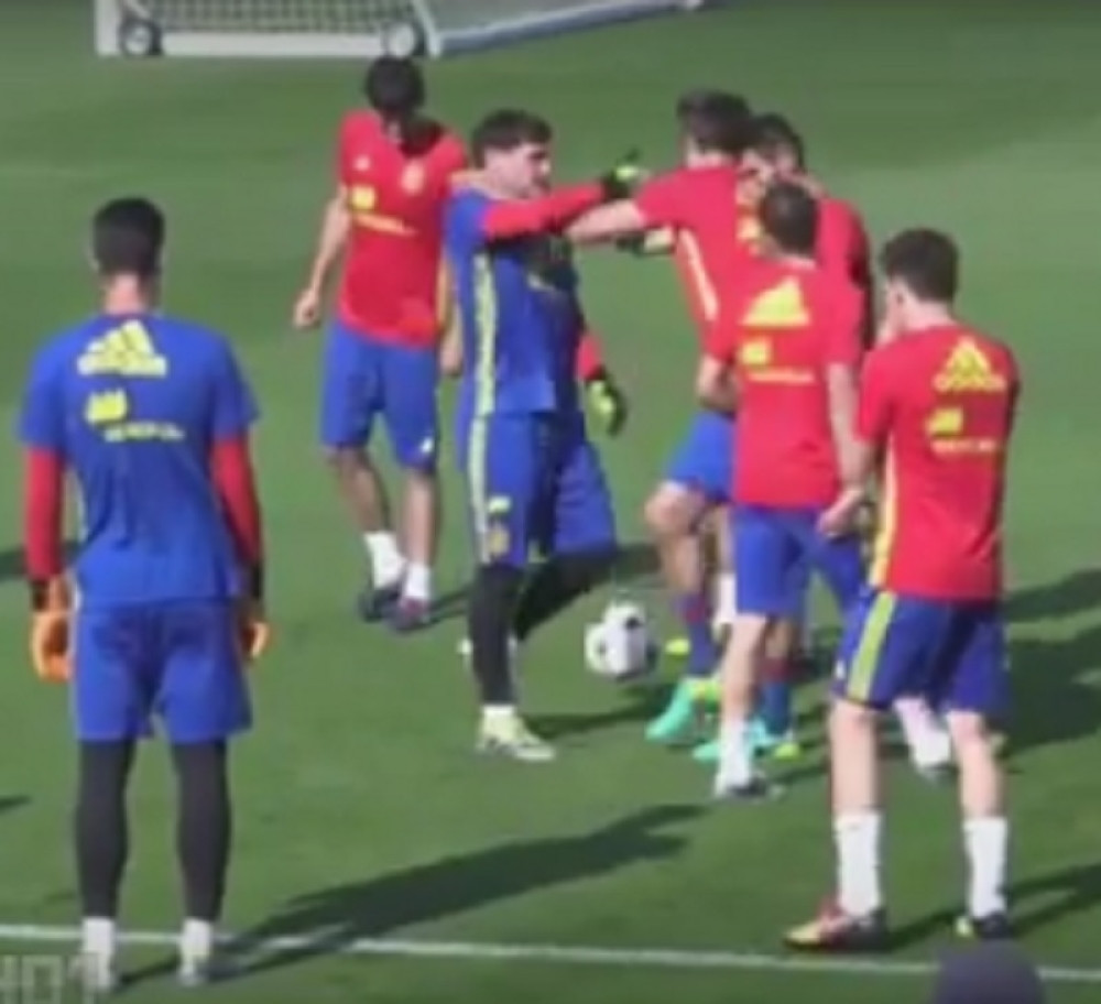 Umalo tuča Kasiljasa i Pikea (VIDEO)