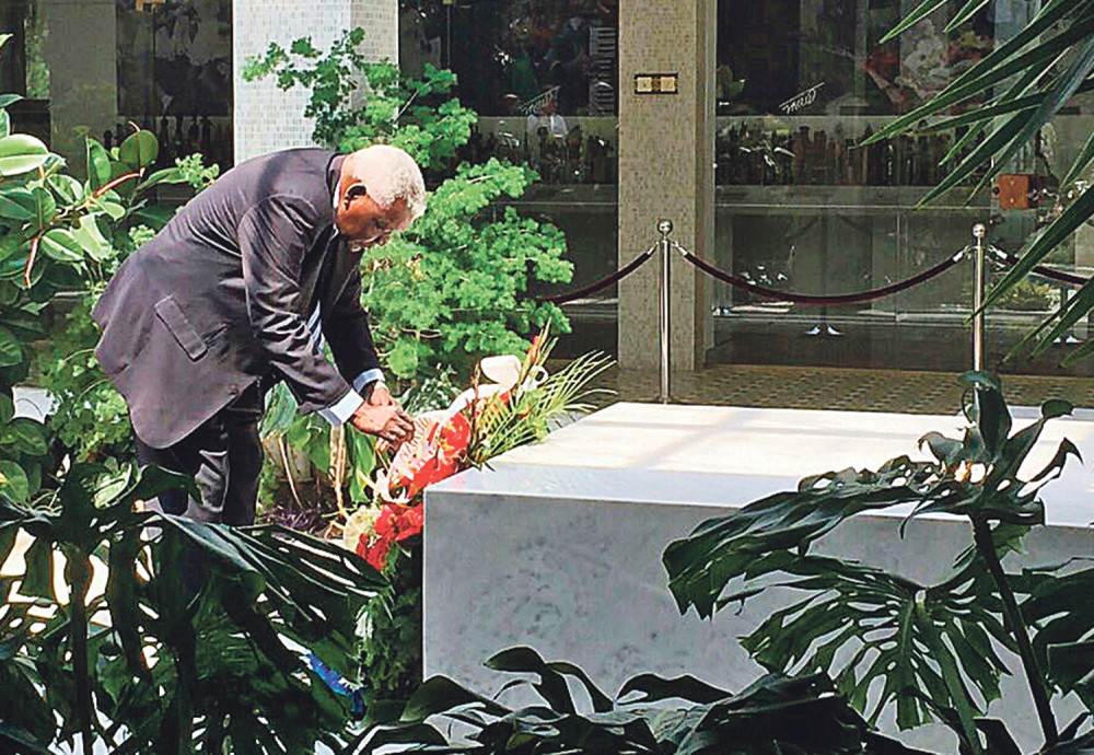 Kastrov prijatelj obišao druga Tita!