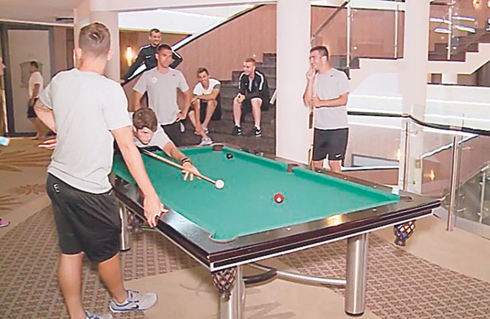 Nadrljali zbog bilijara!