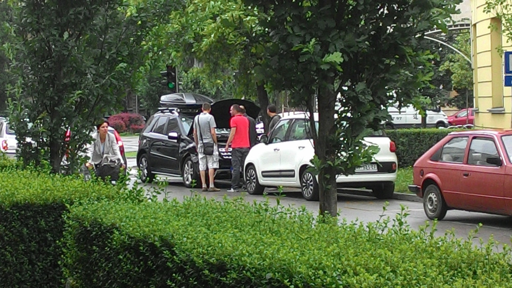 Gradski većnik slupao skupi džip