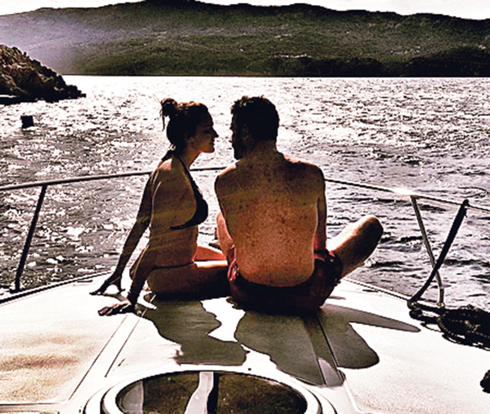 Brena odvela snajku i pastorka na more!