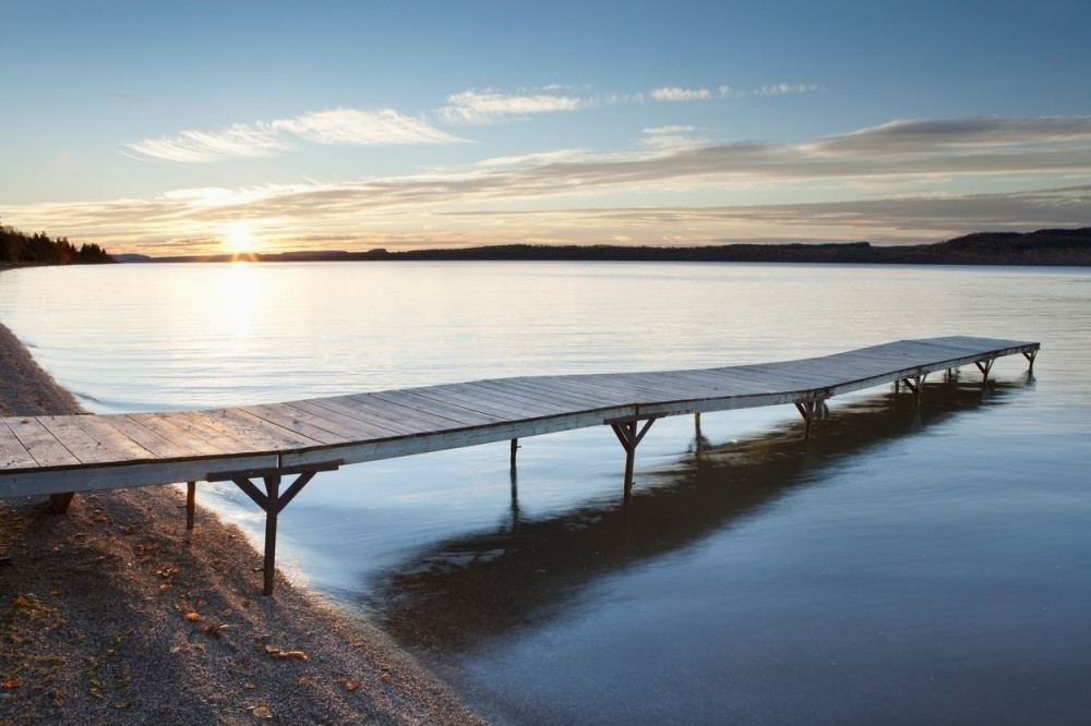 Ako je voda bila uzburkana, očekujte velike životne promene! Sva verovanja vezana za snove o JEZERU!