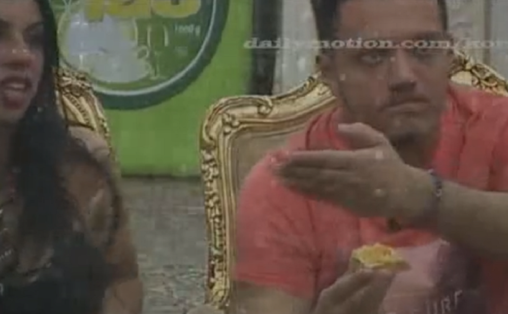 Gastoz nasrnuo na Anamariju (VIDEO)