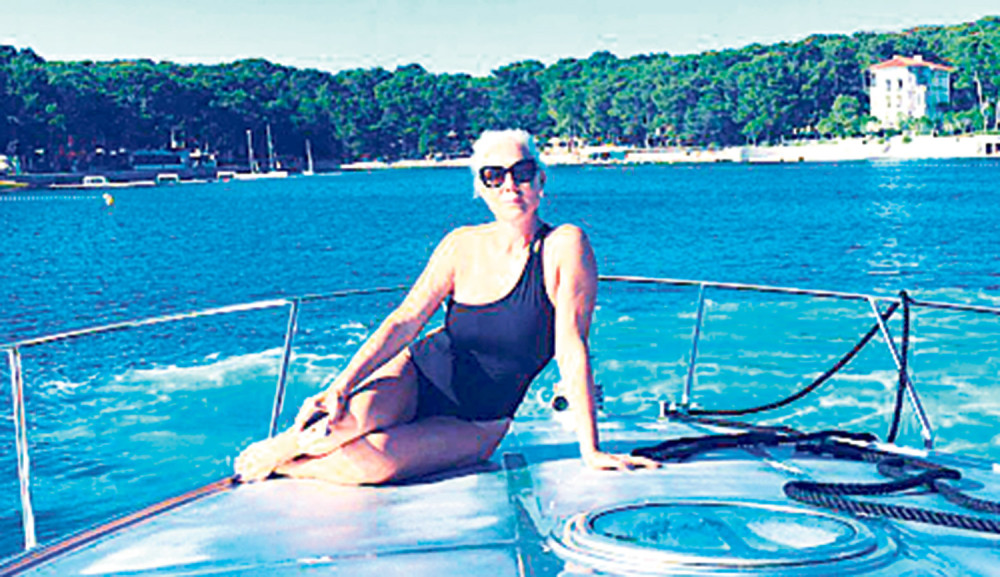 Brena kao kapetan na belu lađu