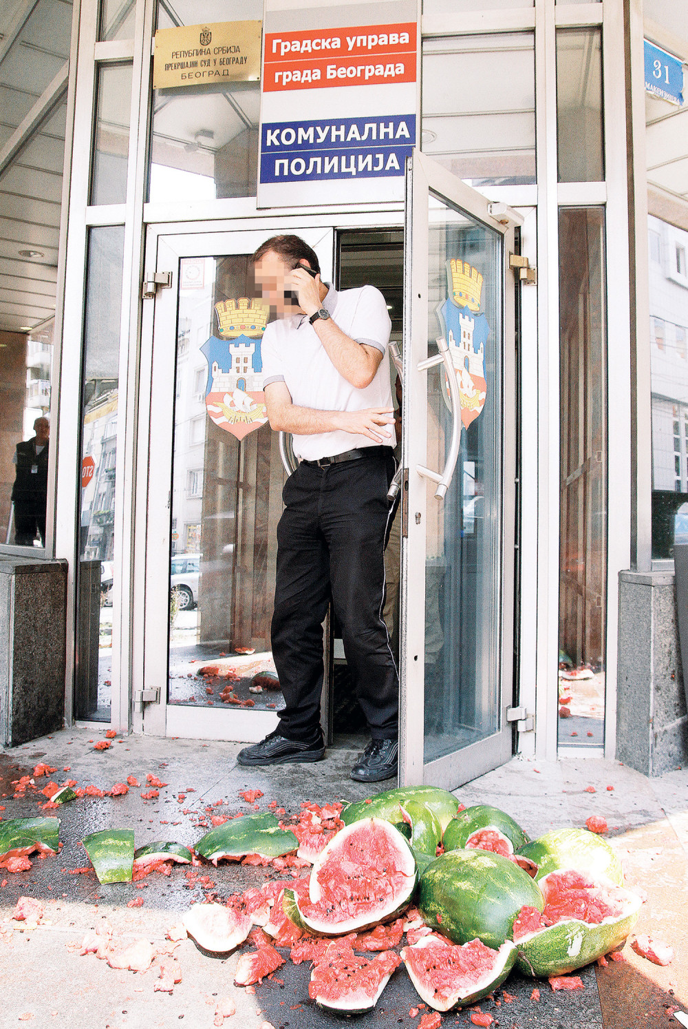 Prodavac sahranjen, komunalcima „isporučene“ lubenice!