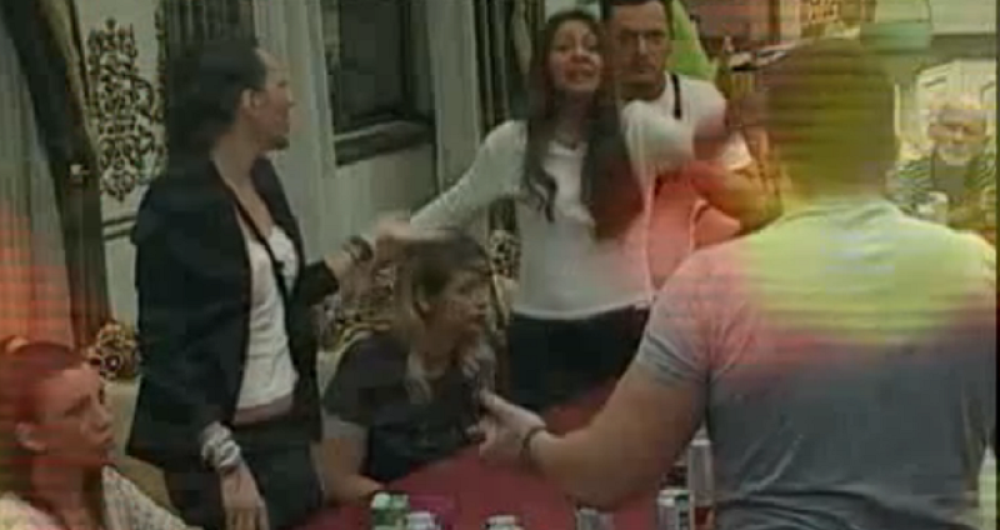 Dalila napala Gastoza, Mladen rušio piće! (VIDEO)