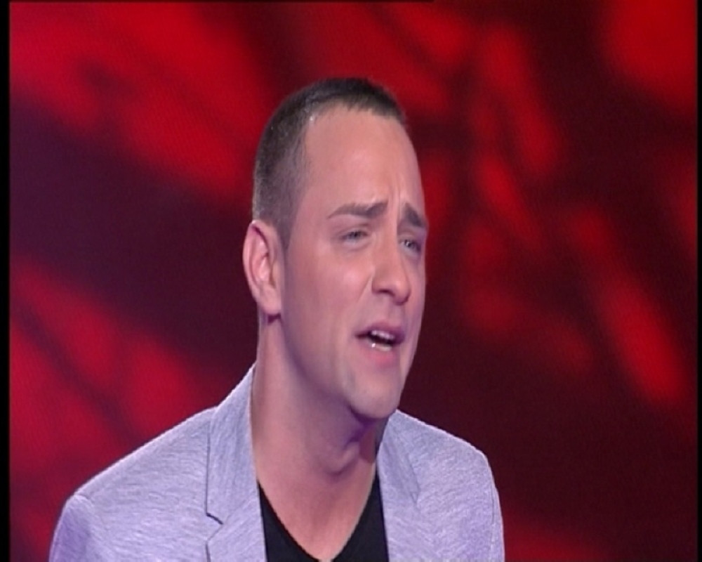 Sa bine sam gledao kako ubica seje smrt