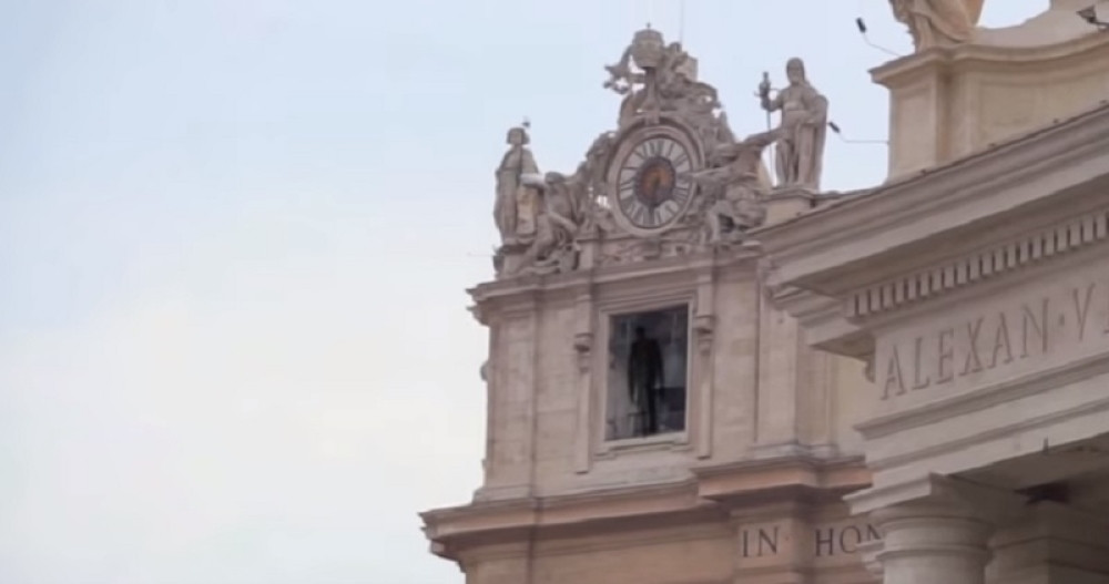 Đavo na zvoniku u Vatikanu?! (VIDEO)