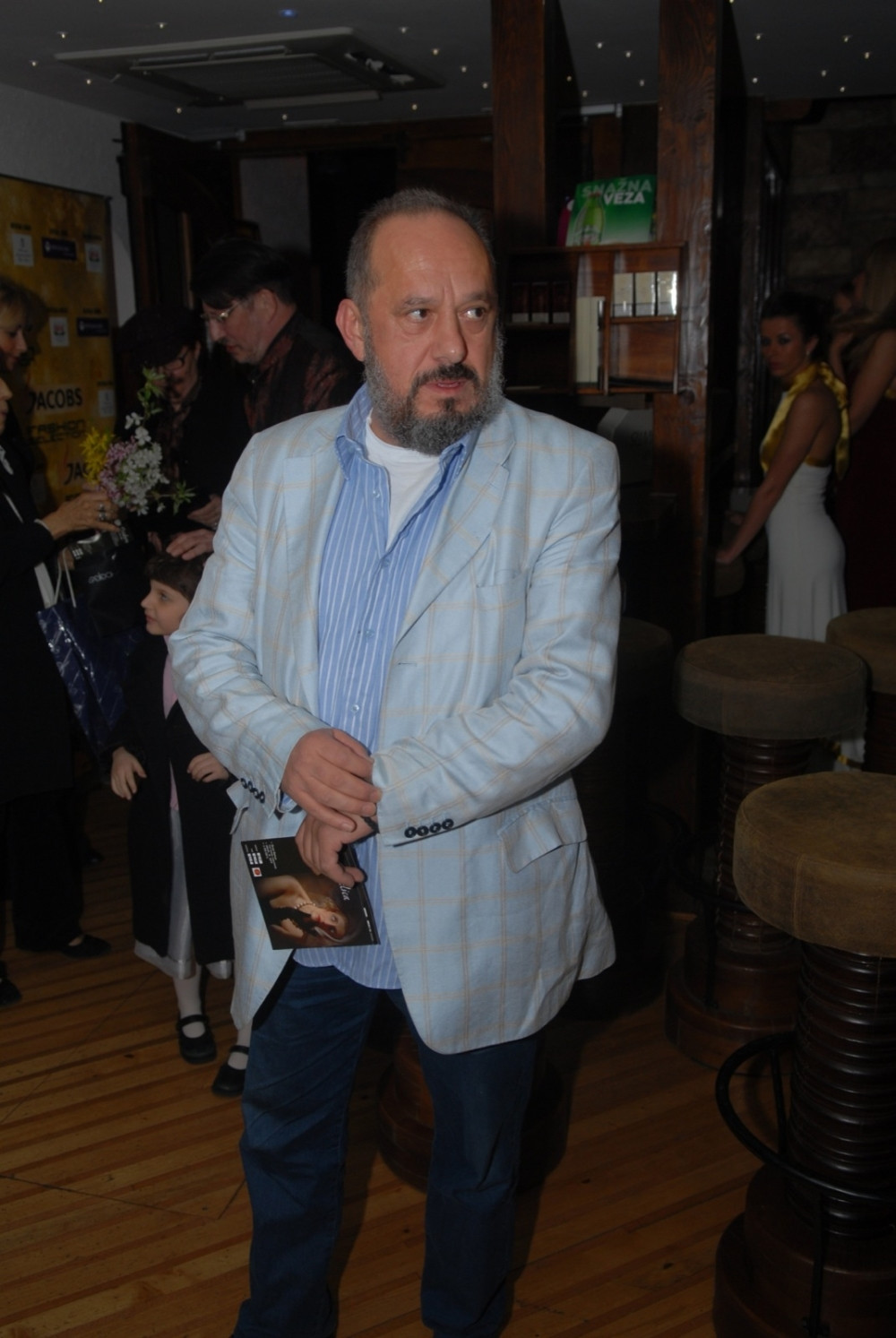 Hadži Dragan Antić naručio tekst "Ćuruvija dočekao bombe"