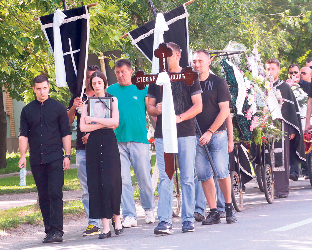 Sahrana umesto puta u Švedsku