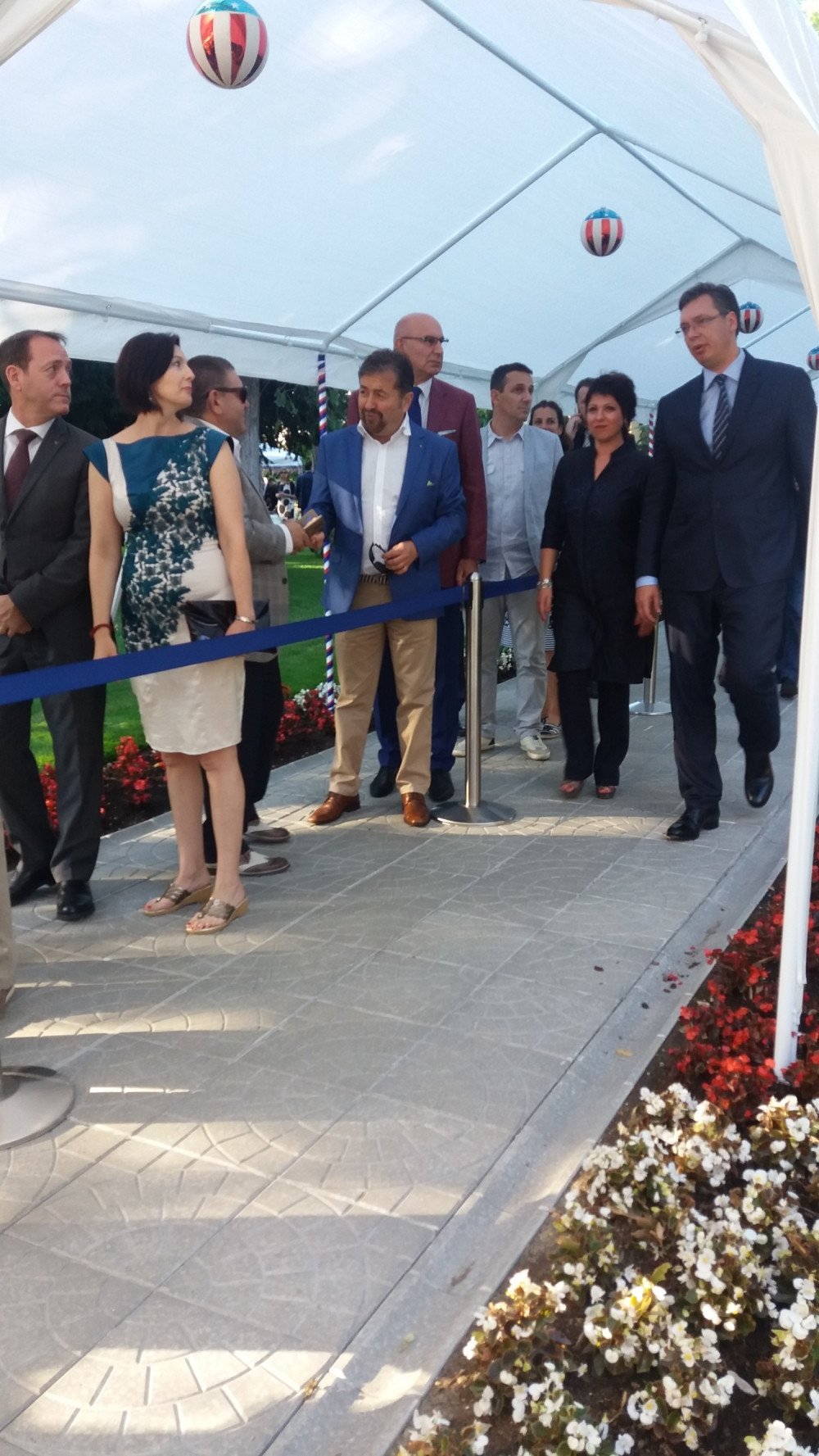 Državni vrh na prijemu kod Skota (FOTO)