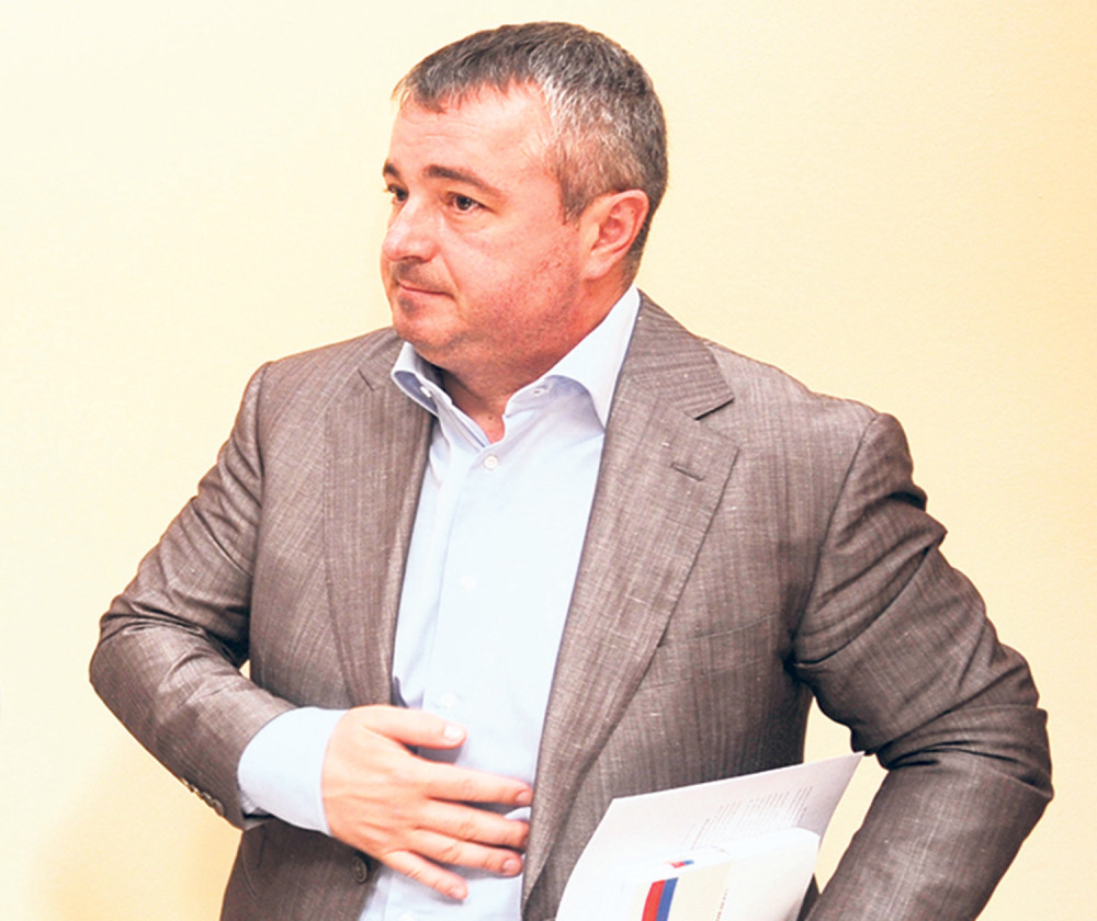 Bajatović pušta gas Babiću