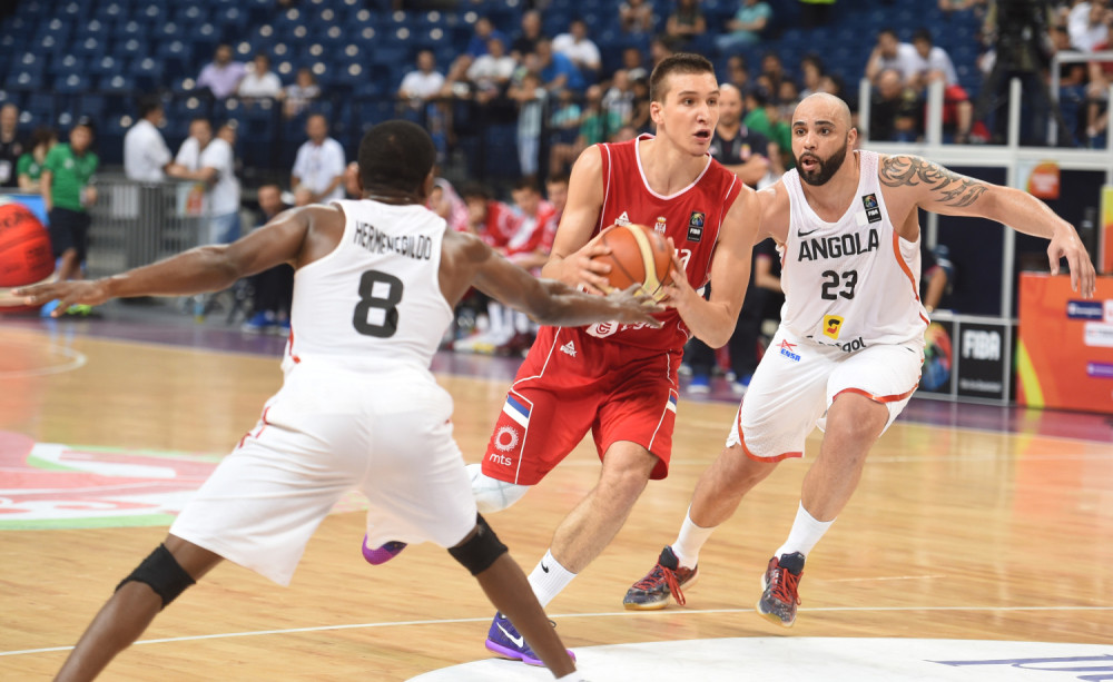 Srbija sa Češkom za finale