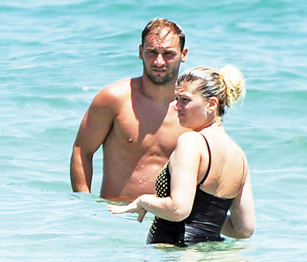 Bane se banja na Ibici