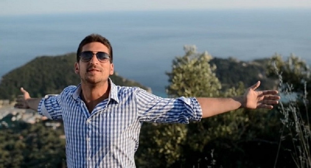 Bane MVP peva na Adi