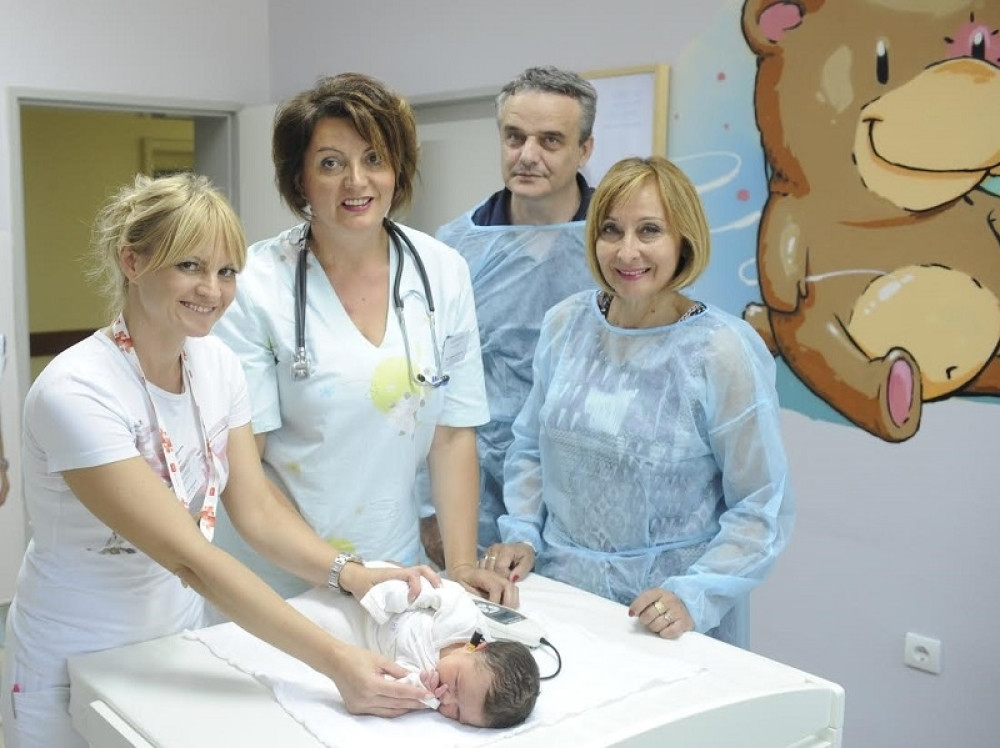Vranje dobilo aparat za proveru sluha kod beba (FOTO)