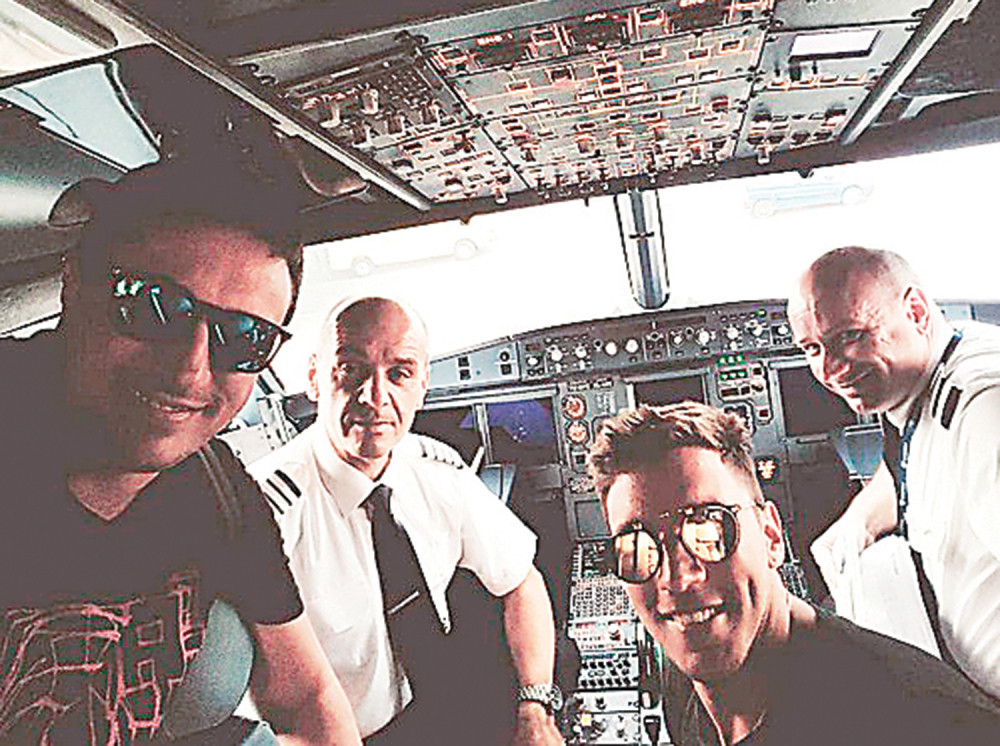 Andrija i Vlada se oprobali kao piloti