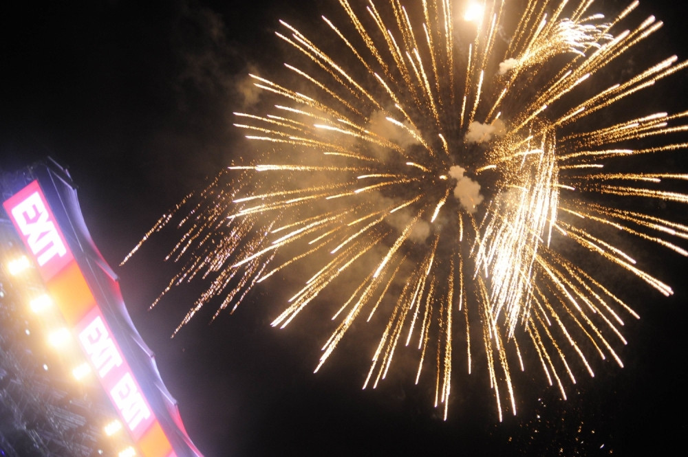 Evo kako je bilo prve večeri na "Exitu" (VIDEO)